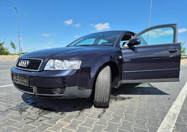 Audi A4 cena 12400 przebieg: 184000, rok produkcji 2003 z Tuchola małe 106